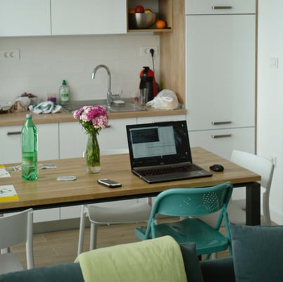 Moving to virtual teaming Some practical tips on how you can be most efficient as a leader, team member & parent Virtual teaming remote Covid19 response Coronavirus Crisis leadership